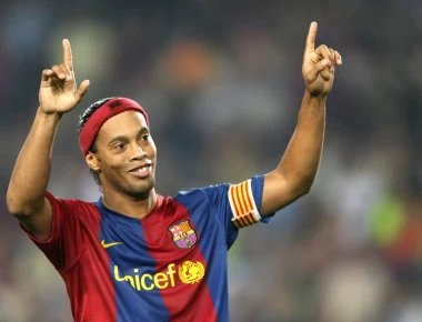 Ροναλντίνιο: Τον καίει η παραλίγο πεθερά του - Δύο κρεβατοκάμαρες και δύο ερωμένες στην έπαυλή του